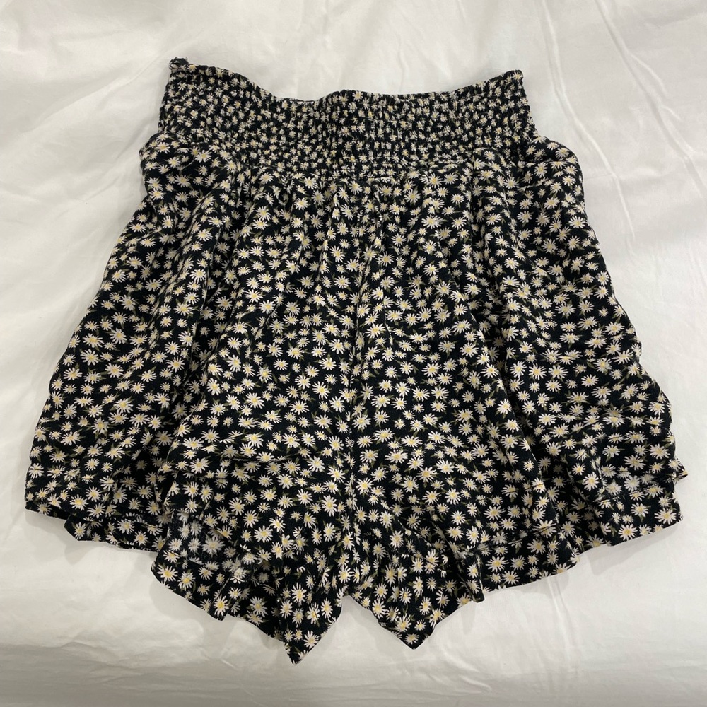 American Eagle Flowy Floral Skort Shorts